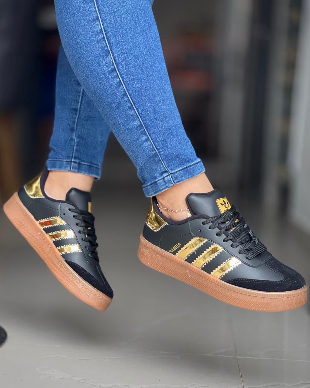 Zapatilla Adidas Samba para mujer